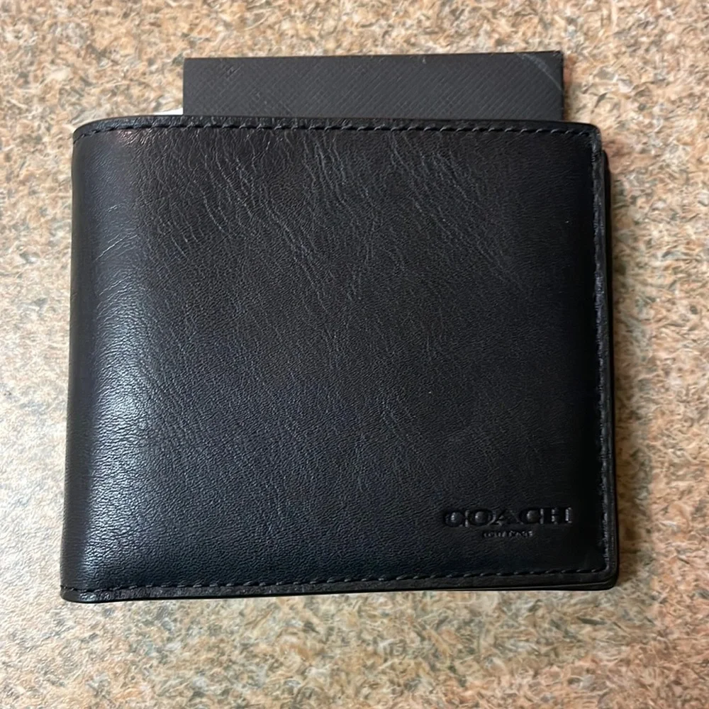 Men’s coach wallet